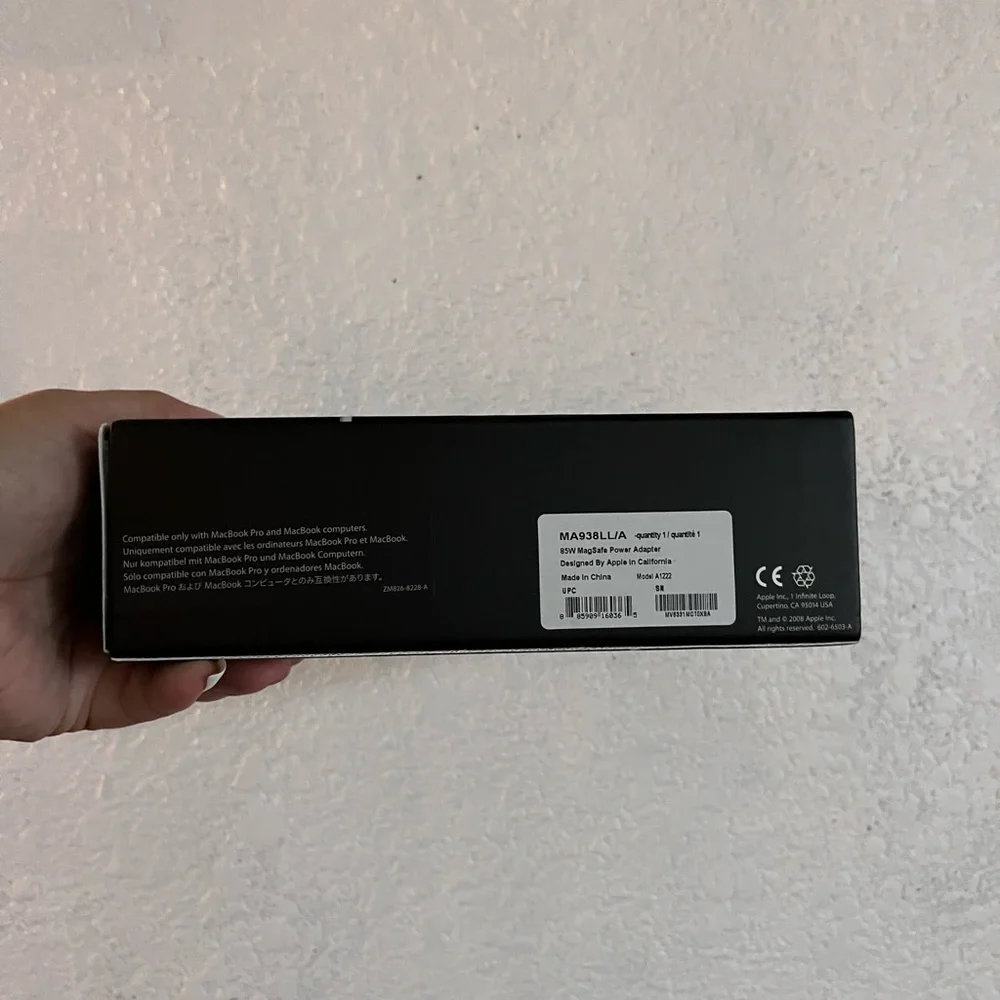 Brand new apple adapter 85W
